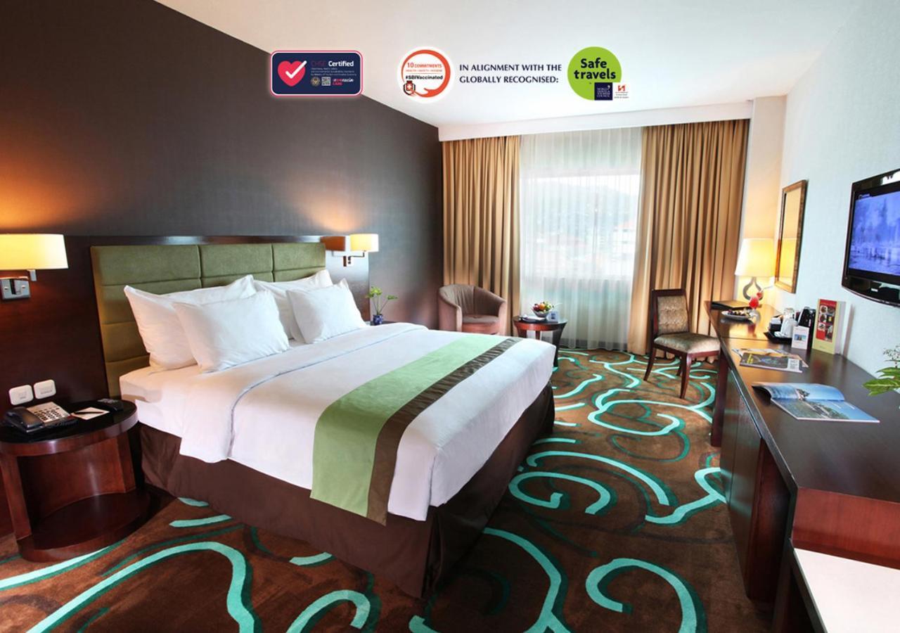 Swiss-Belhotel Ambon Zewnętrze zdjęcie